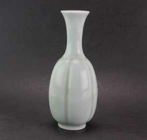 Chinese Long-Quan Celadon Vase