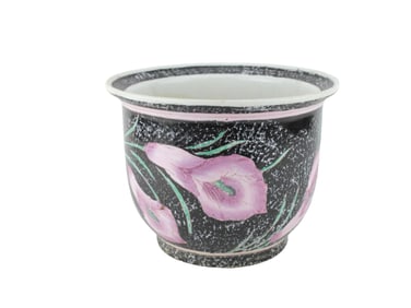 CHINESE FAMILLE ROSE FLOWER POT