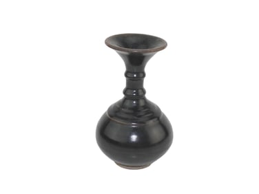 CHINESE BLACK GLAZED NARROW NECK VASE