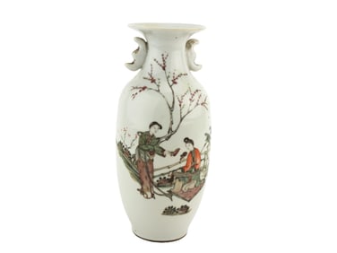 CHINESE QIANJIANG POLYCHROME FIGURE VASE