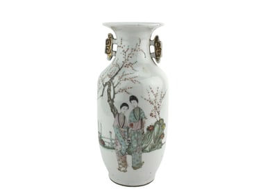 CHINESE QIANJIANG POLYCHROME FIGURE VASE