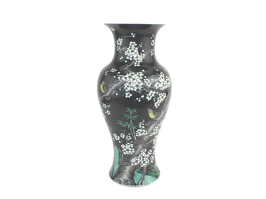 CHINESE BLACK GLAZED FAMILLE NOIRE VASE