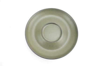 A TEA DUST PORCELAIN DISH