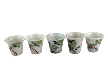 FIVE CHINESE FAMILLE ROSE WINECUP