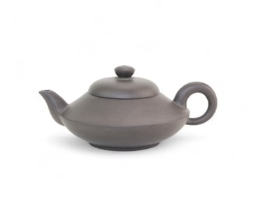A Chinese Yixing Zisha Teapot - Li Yu-Di