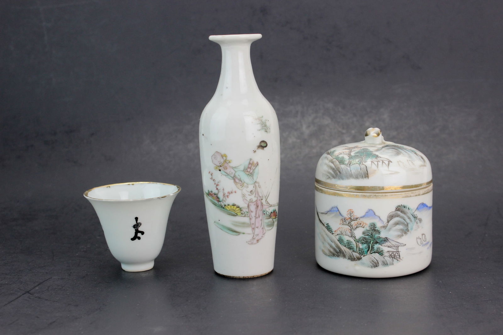 Three Chinese Porcelain Pieces (1 of 12)