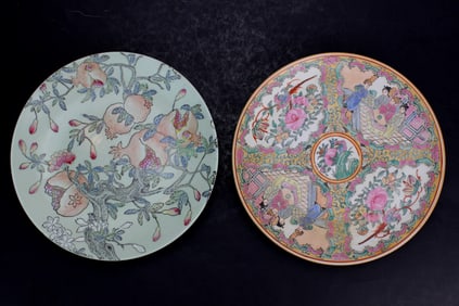 Two Chinese Famille Rose Porcelain Plates