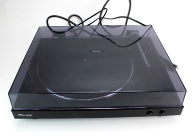 Pioneer PL-30 Stereo Turntable (Missing Cartridge)
