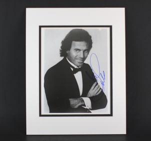 Signed Black & White Photo of Julio Iglesias