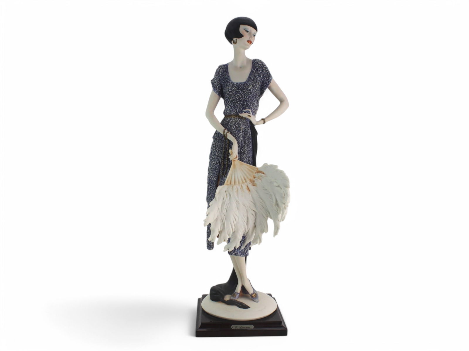 Giuseppe Armani Lady With Fan Figurine: Giuseppe Armani Figurine Lady with Fan 0388C, 1987, - Limited Edition 870/5000. Signed by Armani. Made in Italy. Measures 18 1/2 in. tall.