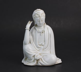 Blanc-de-Chine Seated Guanyin Figure