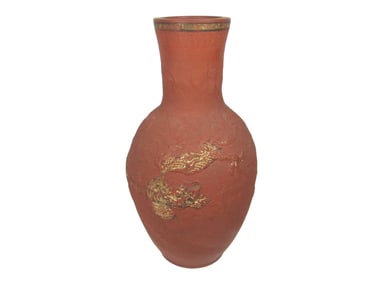 CHINESE EARTHWARE VASE WITH GILT DRAGON DESIGN