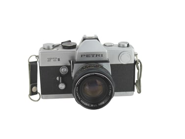 Petri FTII 35mm film SLR camera
