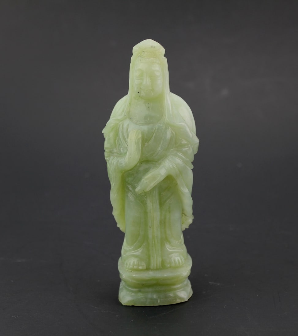 CHINESE CARVED JADE KWANYIN FIGURINE (1 of 6)