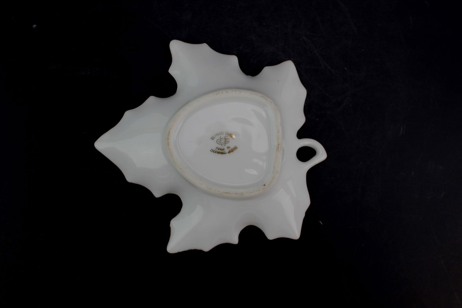 UCAGCO Leaf-Shaped Porcelain Dish - 2