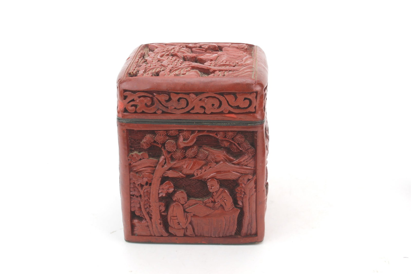 Cinnabar Tea Caddy with Fitted Tray - 4