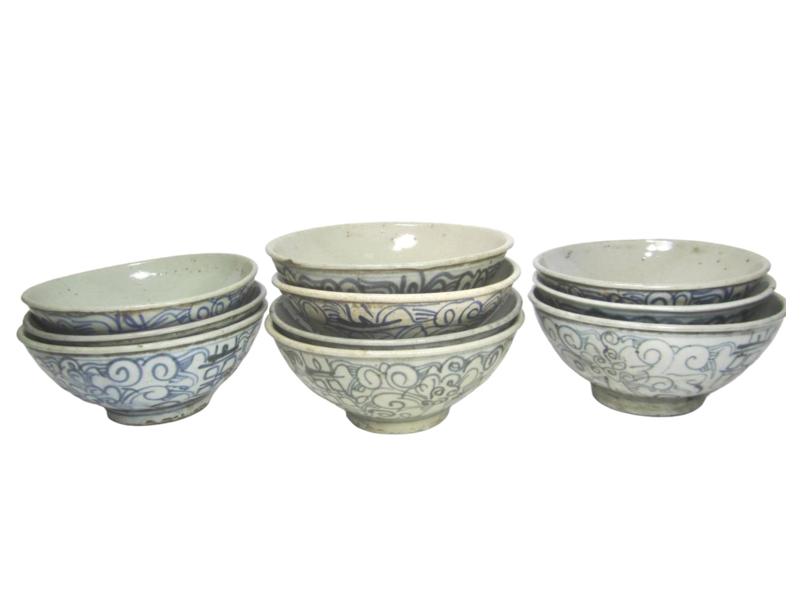 Lot of Ten Chinese Blue & White Bowls: The largest bowl measures approximately 6 in. (D) X 2 1/4 in. (H).