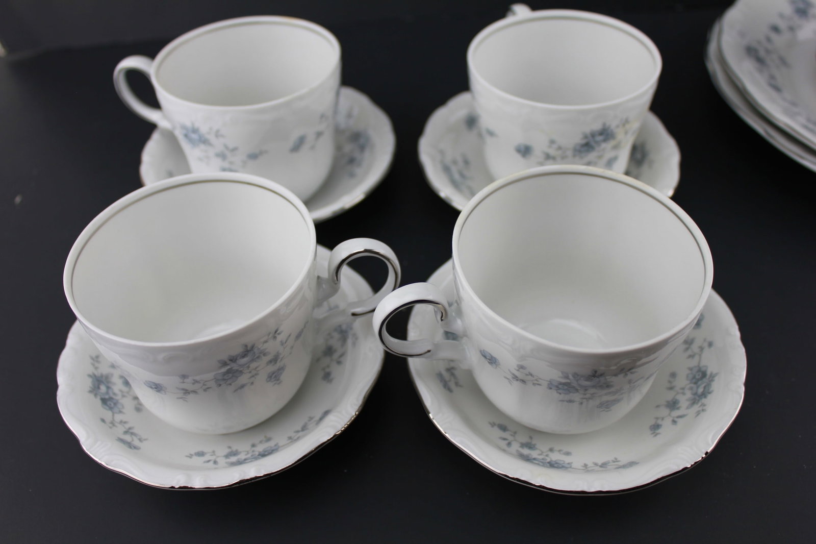 18 PCs Germany Bavaria Dinner Set - 4
