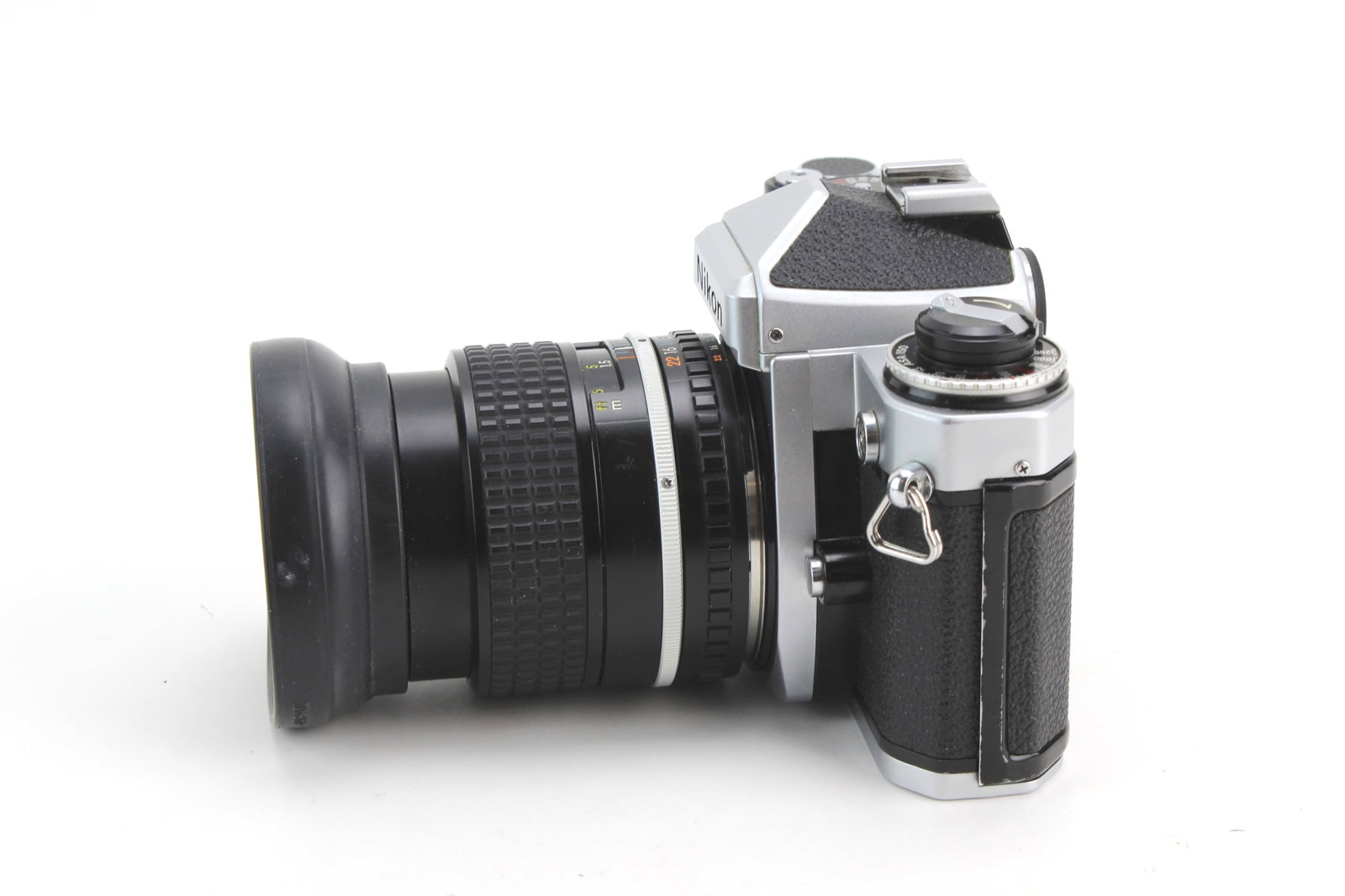 Nikon FE2 35mm SLR camera - 2
