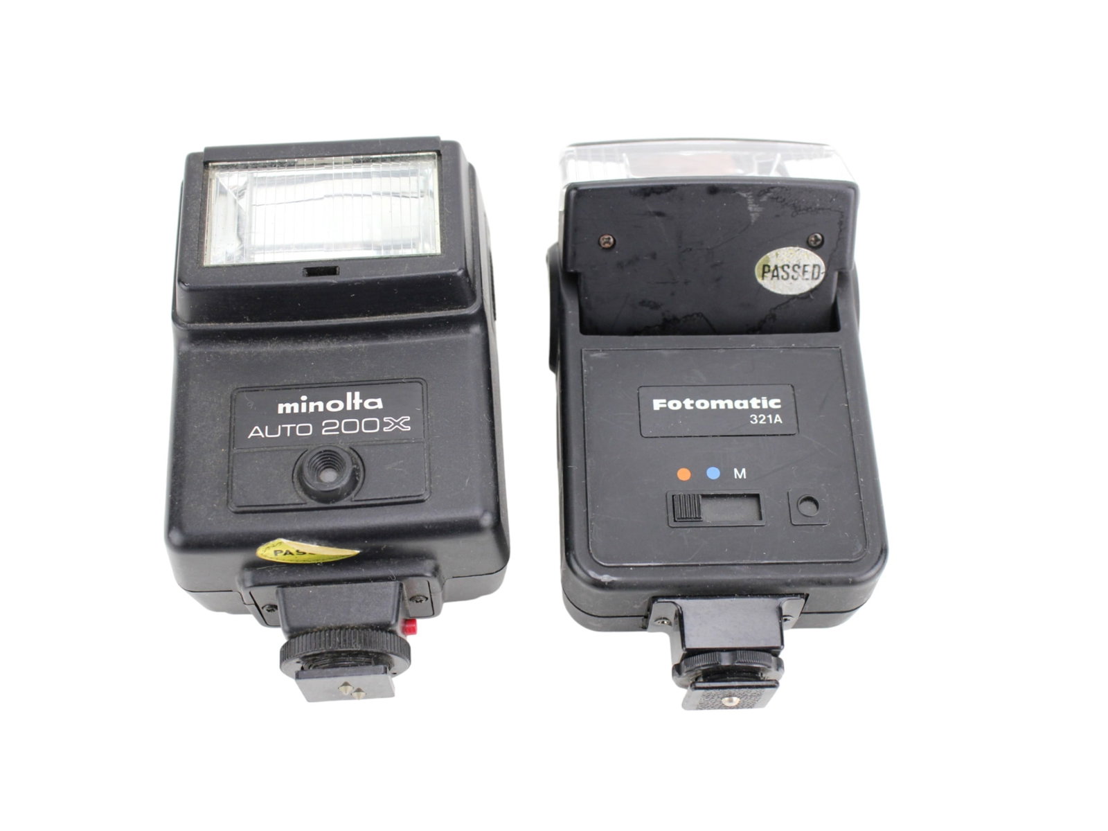 NINE VARIOUS CAMERA FLASHES - 8