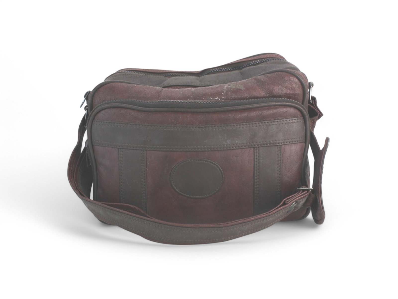 A Leather Photograph Case: A Leather Photograph Case, in the size of 11 X 8 X 7 in.. Used with wear.