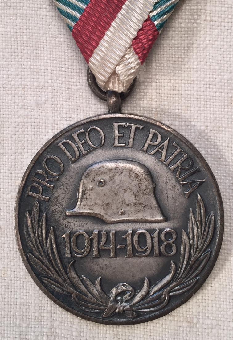 WWI Hungary Commemorative Combatant Medal (1 of 3)