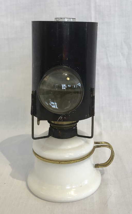 james w. queen & co. philadelphia bullseye lamp