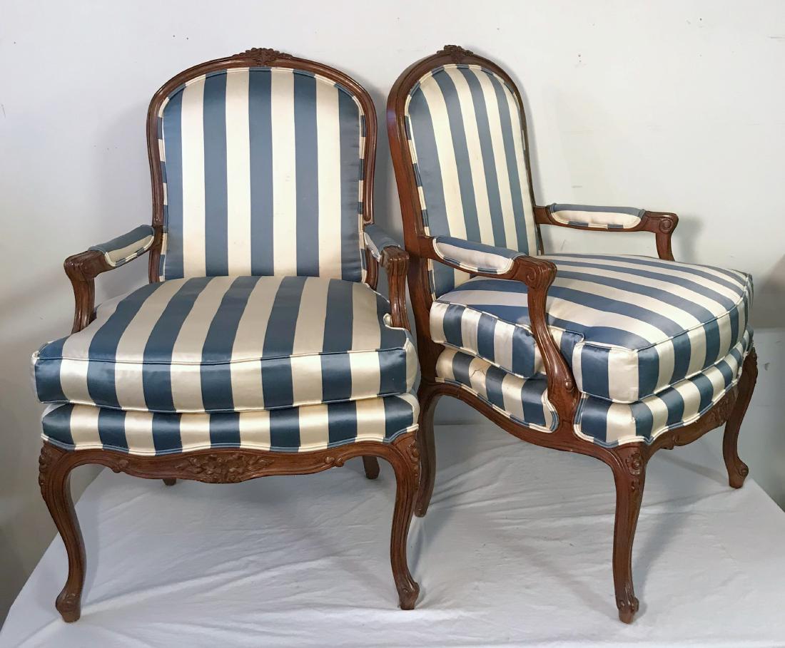 French Provincial Chair >> Pair Of French Provincial Chairs Feb 08 2019 E E Auctions In Ny French Provincial Chair >> Pair Of French Provincial Chairs Feb 08 2019 E E Auctions In Ny