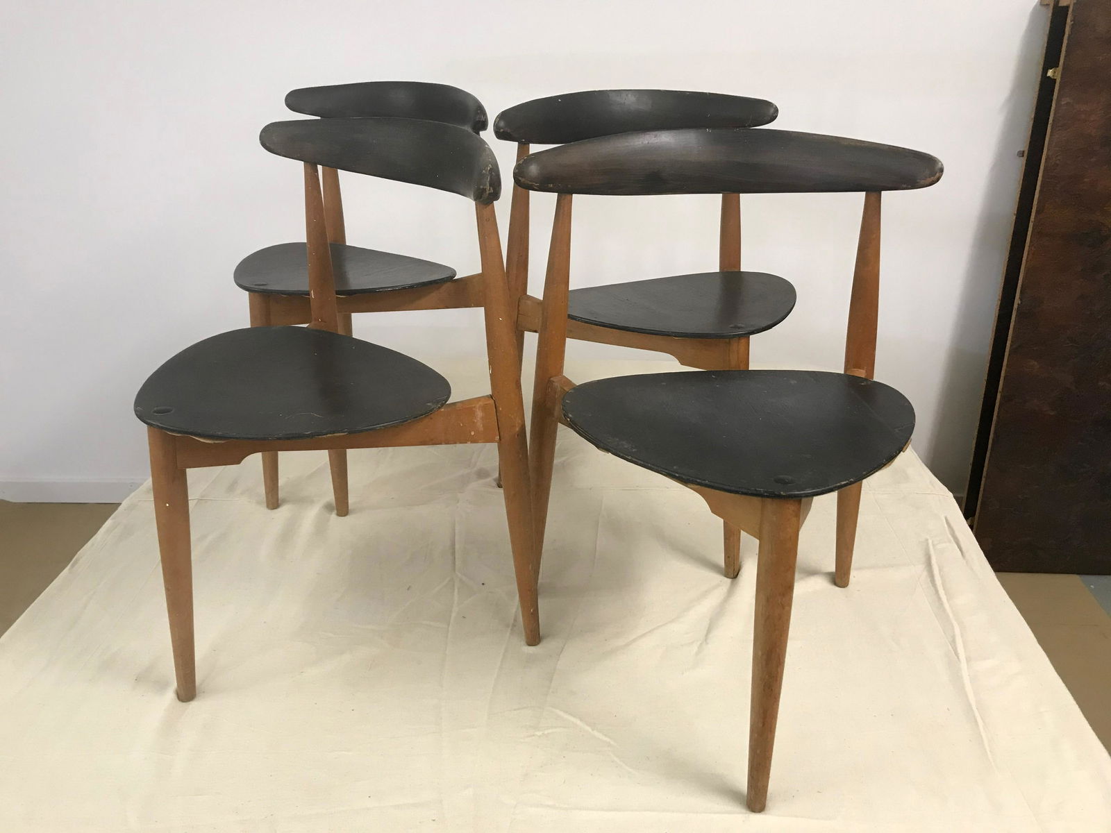 4 Hans Wegner FH 4103 Heart Chairs: Wegner heart chairs in teak and oak. With later over paint. Fritz Hansen #4103 marked 21.5 x 19 x 29