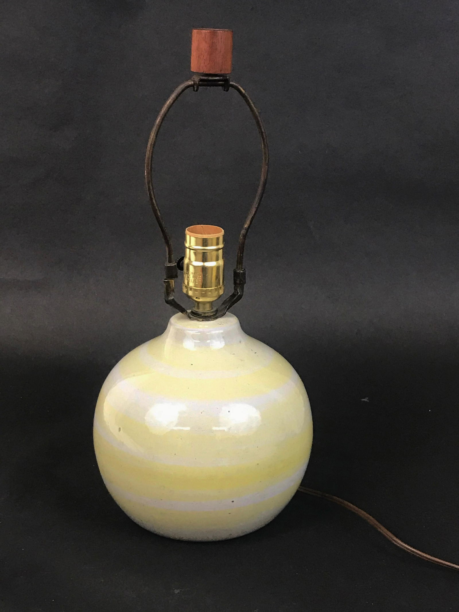 Ceramic Lamp by Gordon and Jane Martz: Studio pottery lamp by Marshall Studios. 7" d x 16" tall.
