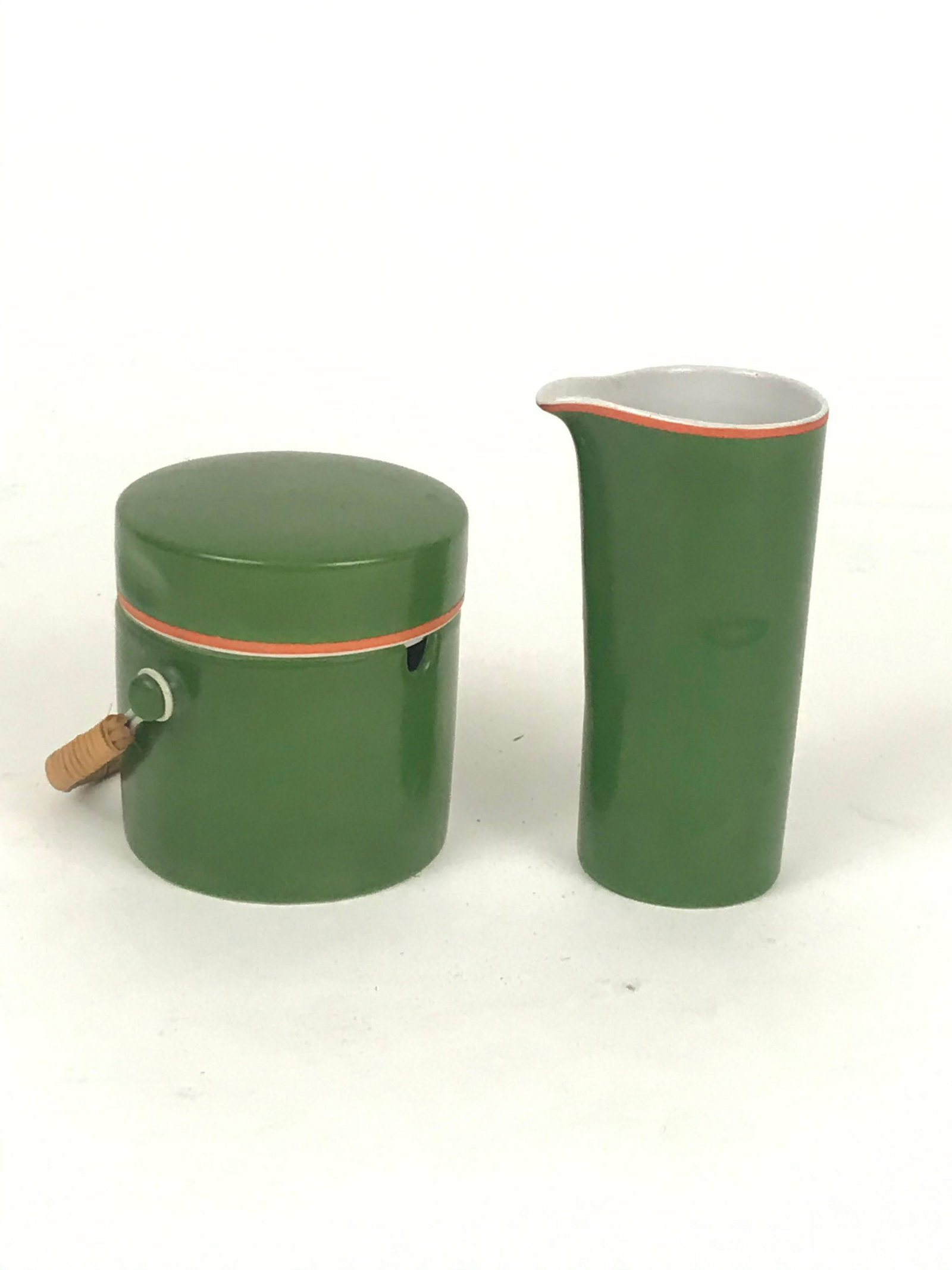 Green Lagardo Tackett Cream & Sugar: Porcelain cream and sugar by Lagardo Tackett with a green glaze. Creamer 4.75"H