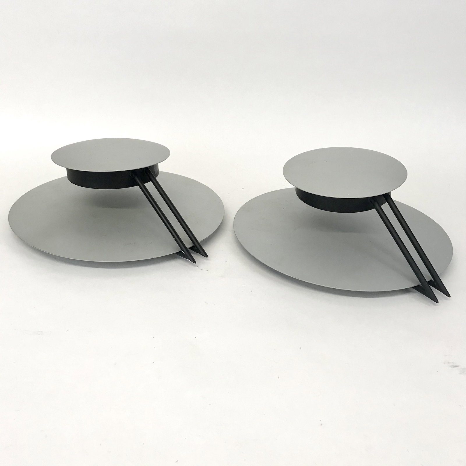 Pair of Italian Postmodern Wall Sconces by Tre Ci Luce: Matte gray and black indirect light wall sconces by Amico and Cesaro for Tre Ci Luce