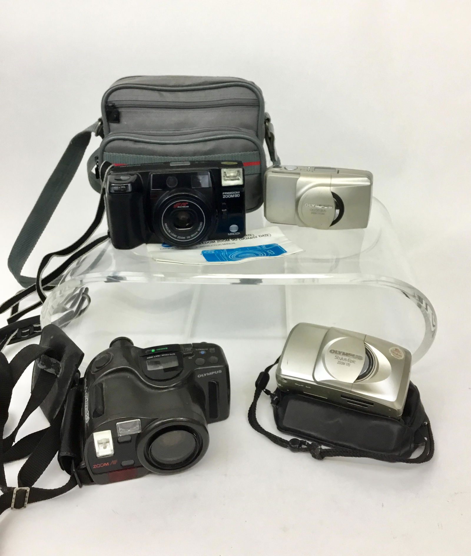 Vintage Point and Shoot Cameras Olympus Minolta Freedom (1 of 10)