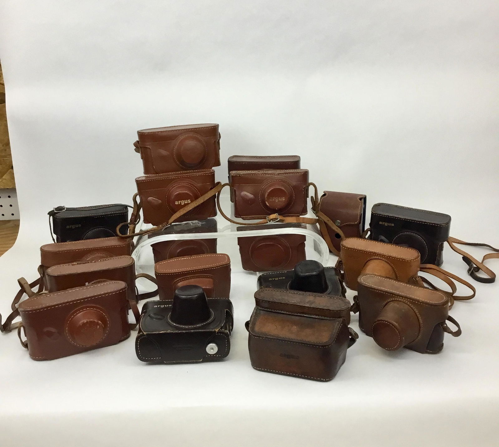 Lot of 18 Vintage Leather Argus Camera Cases (1 of 3)