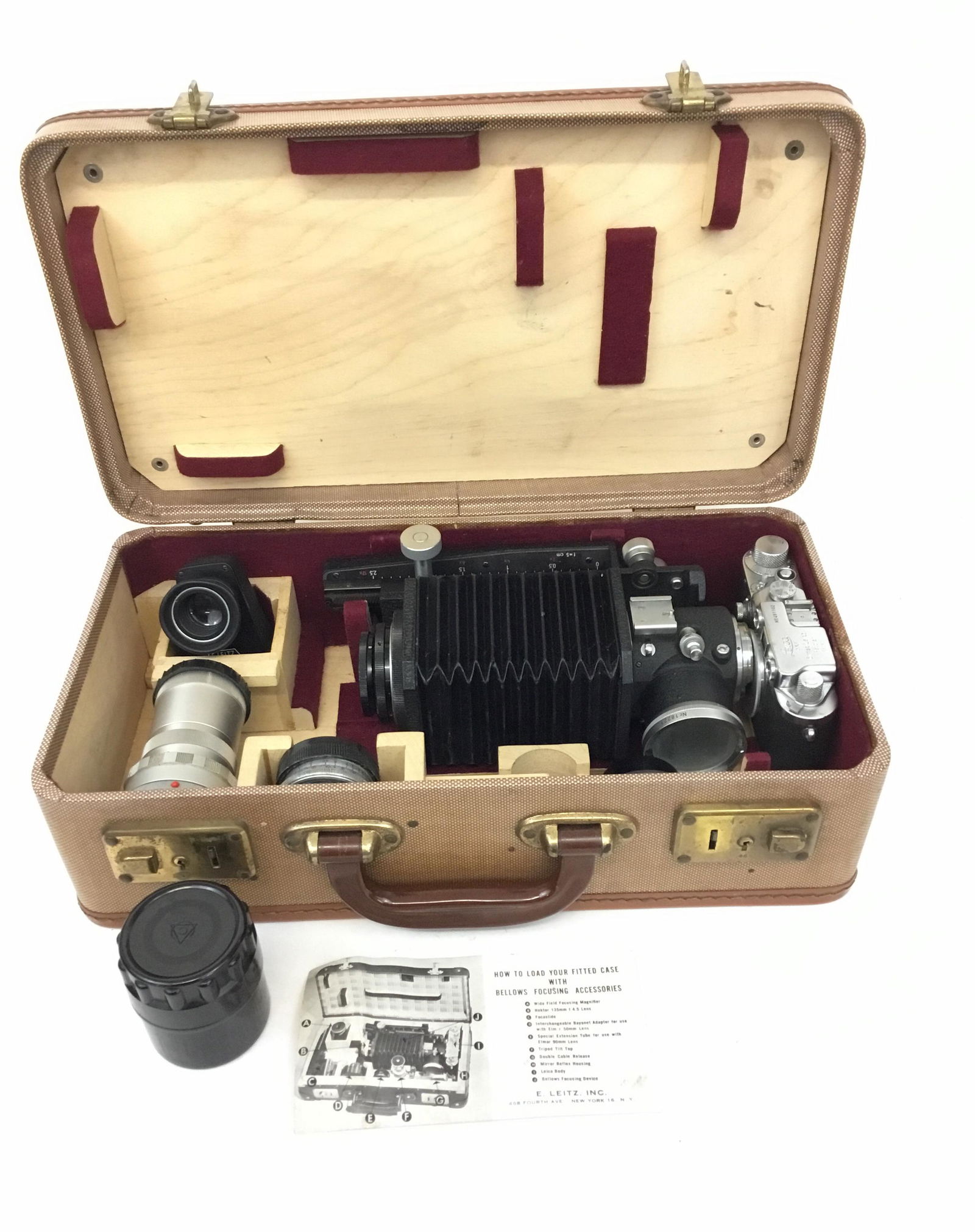 Leica IIIc 1949 Camera Body and Close Bellows Focusing (1 of 15)