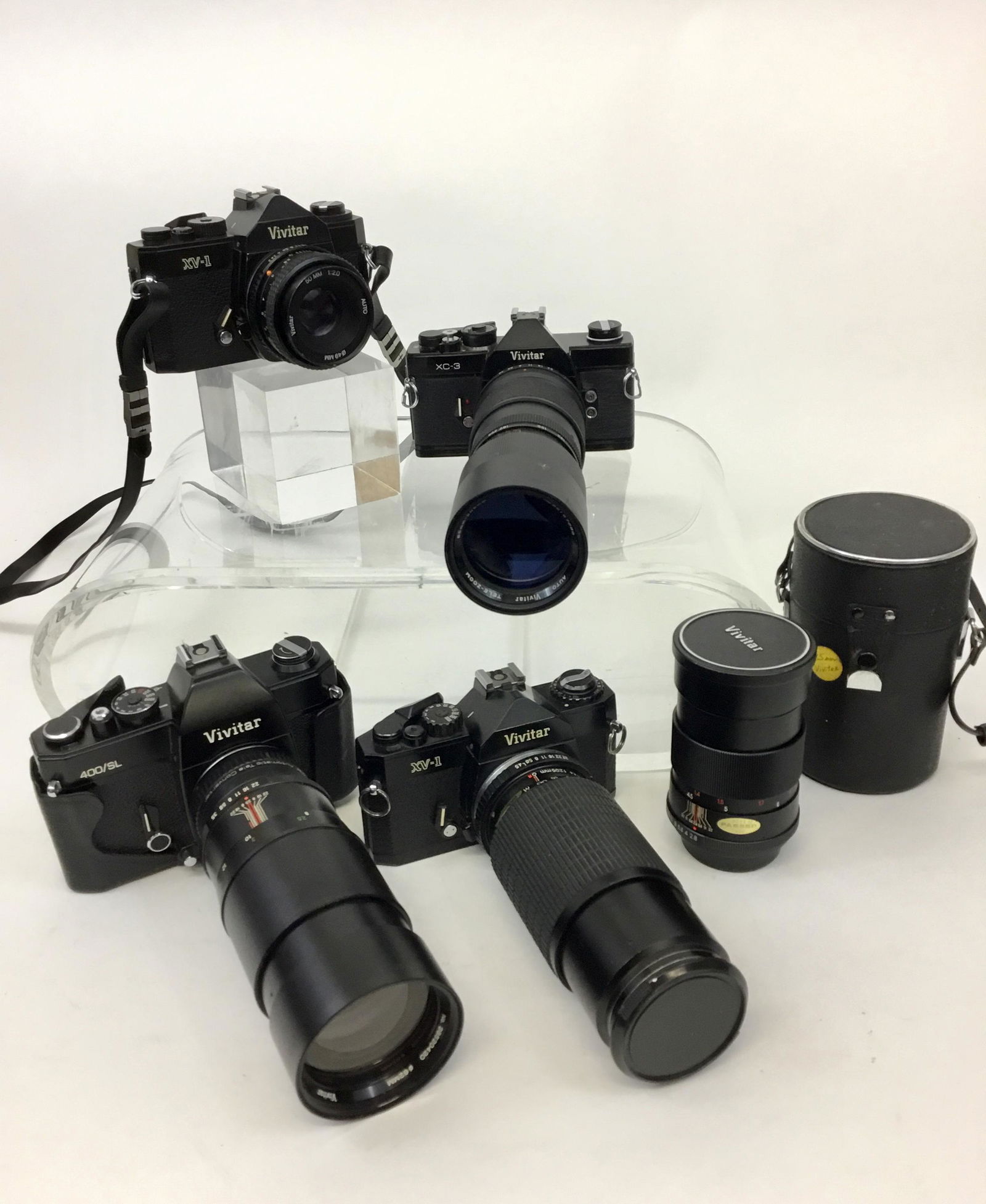 Vivitar 35mm Lot 400 SL XV-1 XC-3 and Lenses (1 of 12)