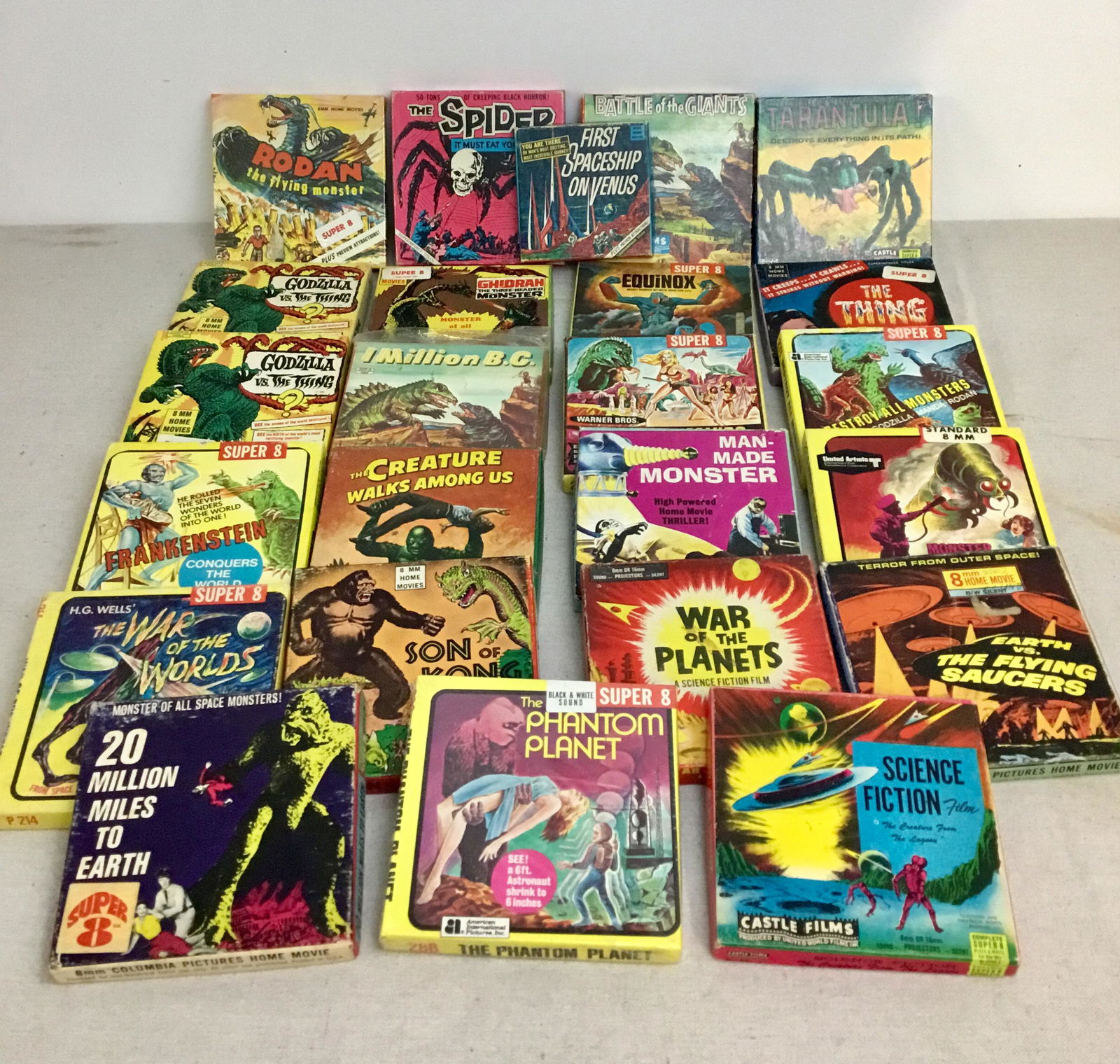 24 Vintage Monster Sci-Fi Space 8mm Super 8 Movies (1 of 3)