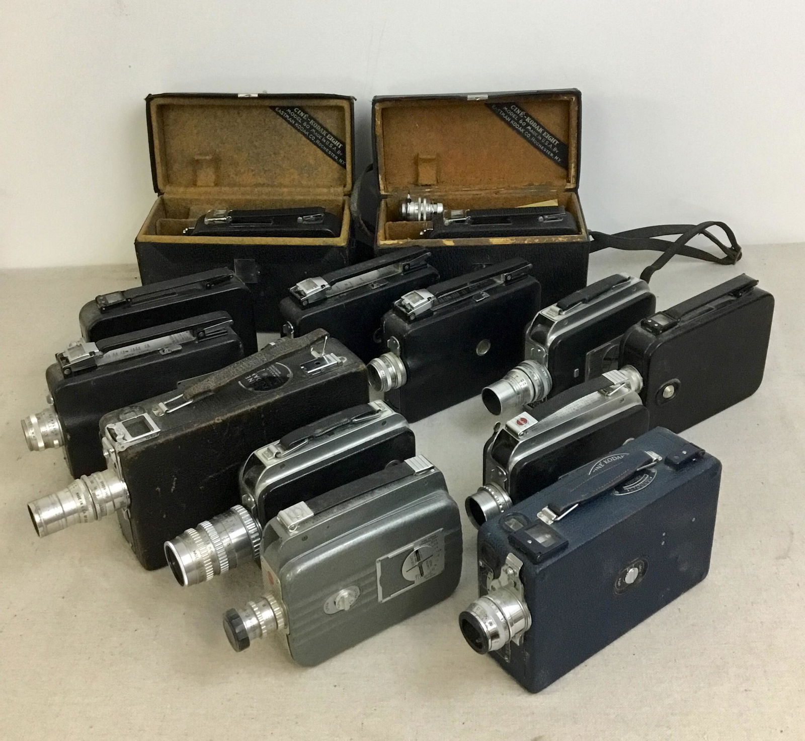 Lot Vintage Kodak Cine-Kodak 8mm Movie Cameras (1 of 5)