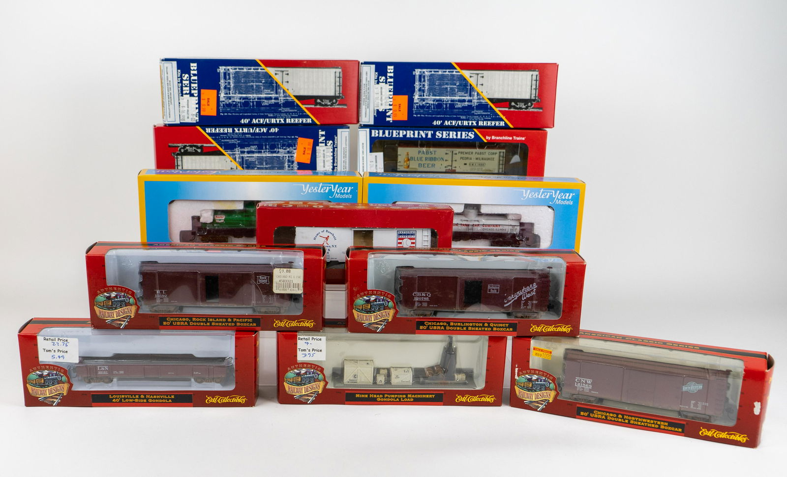 A Dozen HO Model Train Cars in Box Branchline Yesteryear Reefer Tank and More (1 of 5)