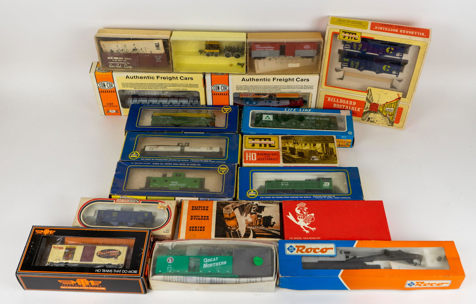 Lot of 20 Various Vintage and New in Box RR Cars Miniature and HO Scales Flatcars w/ Trailers Crane (1 of 14)