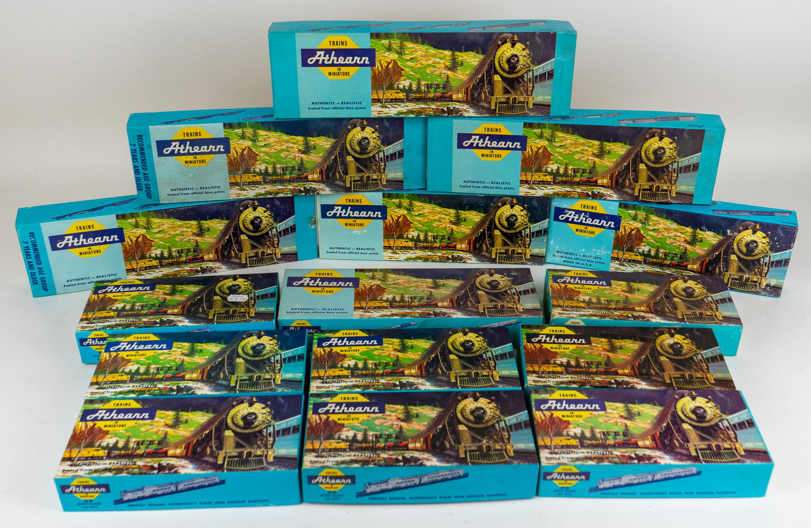 Lot of 15 Assorted Athearn Trains in Miniature Kits Hoppers Food Cars Auto Box Boxcars Locomotive (1 of 6)