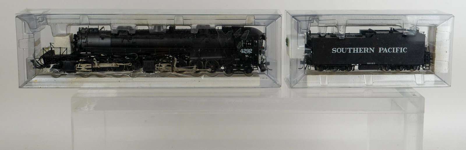 Heavy Brass Locomotive 4292 and Southern Pacific Tender in Package (1 of 12)