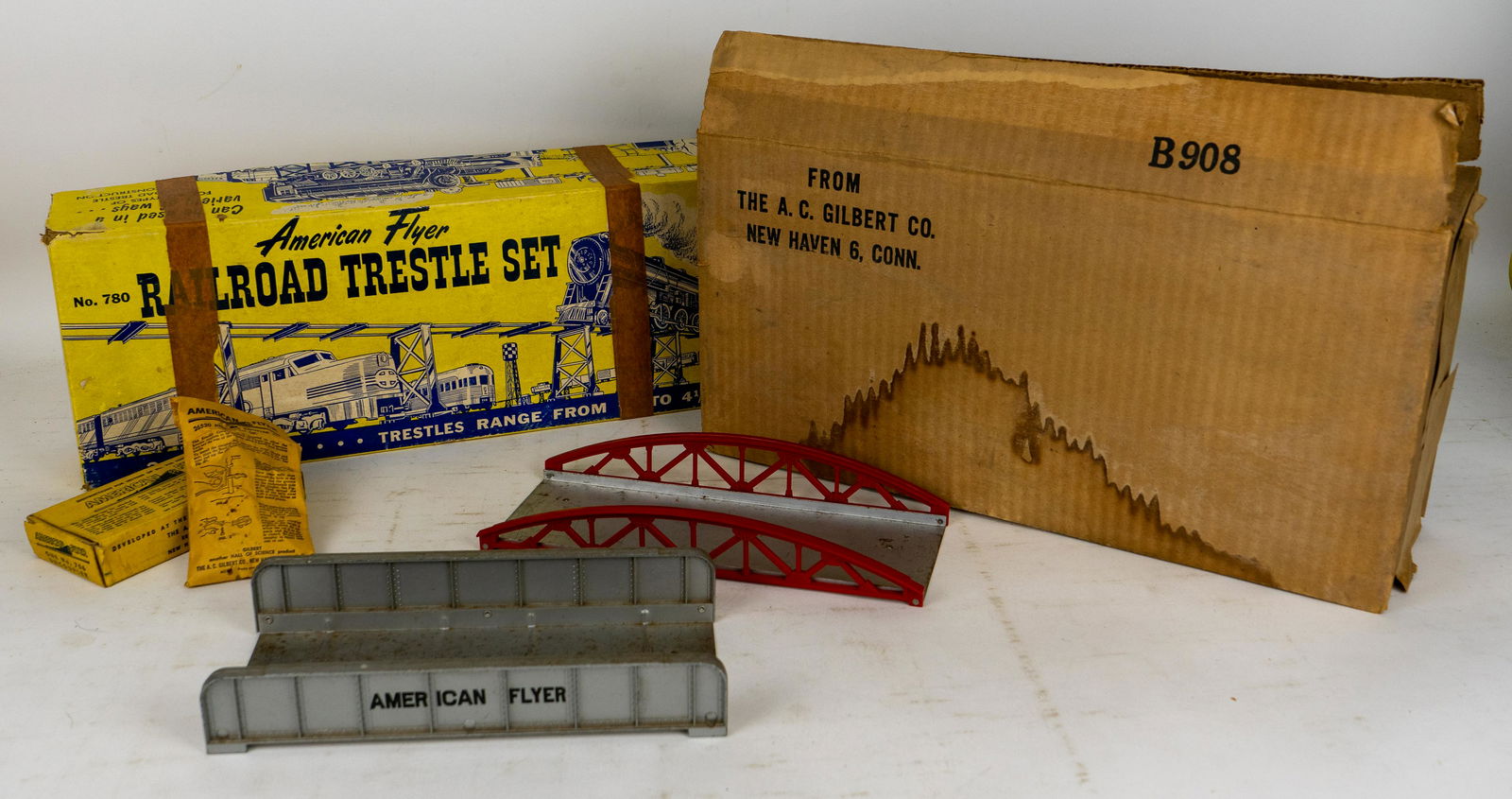 Vintage American Flyer 750 and 780 Trestle Bridge plus more (1 of 16)