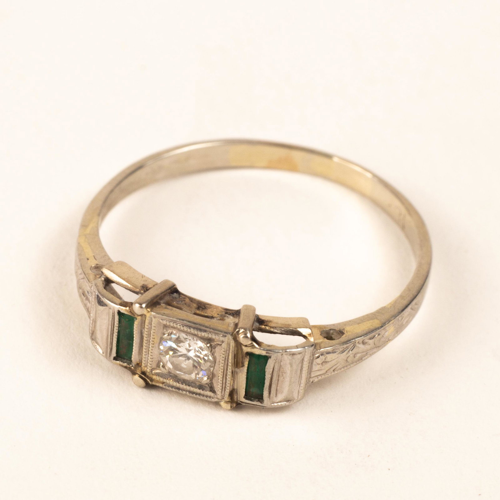 Antique Art Deco 18K Gold Diamond & Emerald Ring (1 of 5)