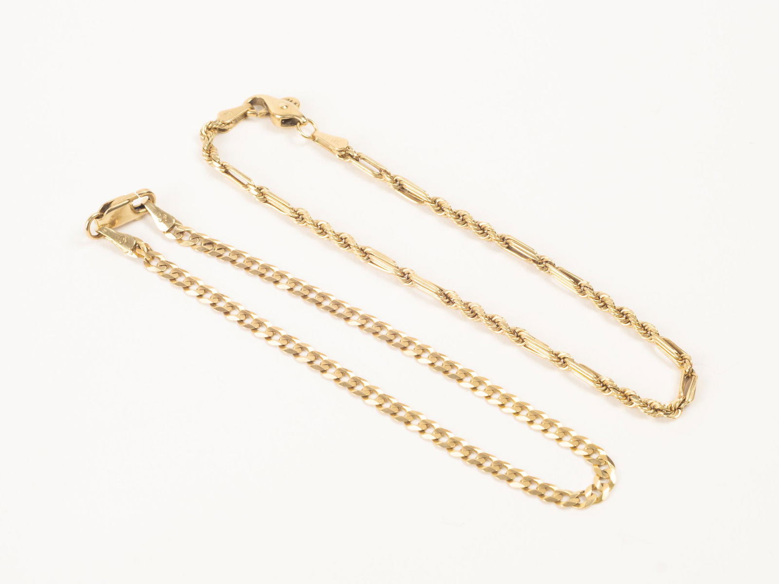 Two Nice 14K Gold Chain Bracelets Rope & Curb (1 of 8)