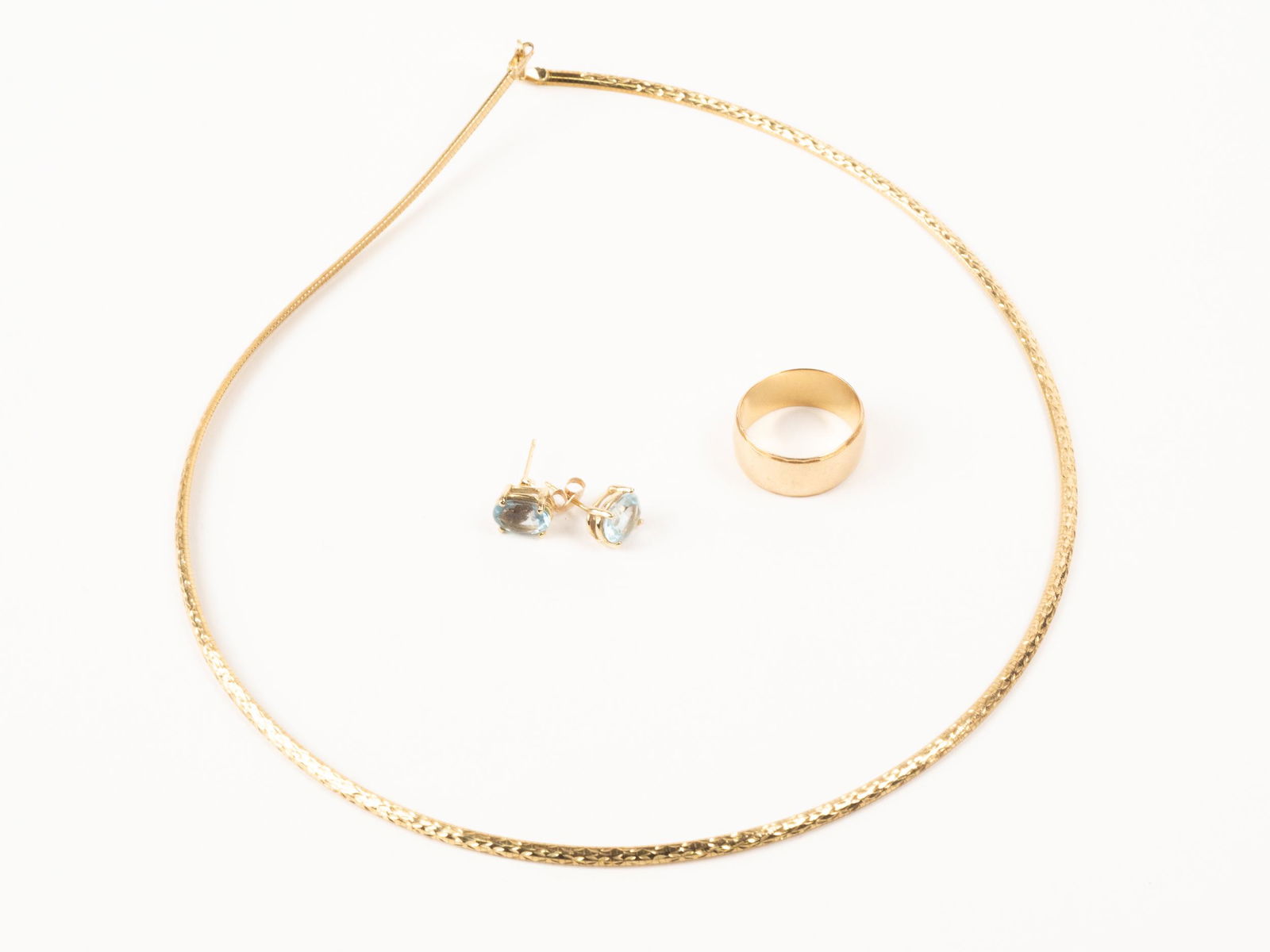 Nice Lot of 14K Gold - Cigar Band Ring, Omega Chain (1 of 12)