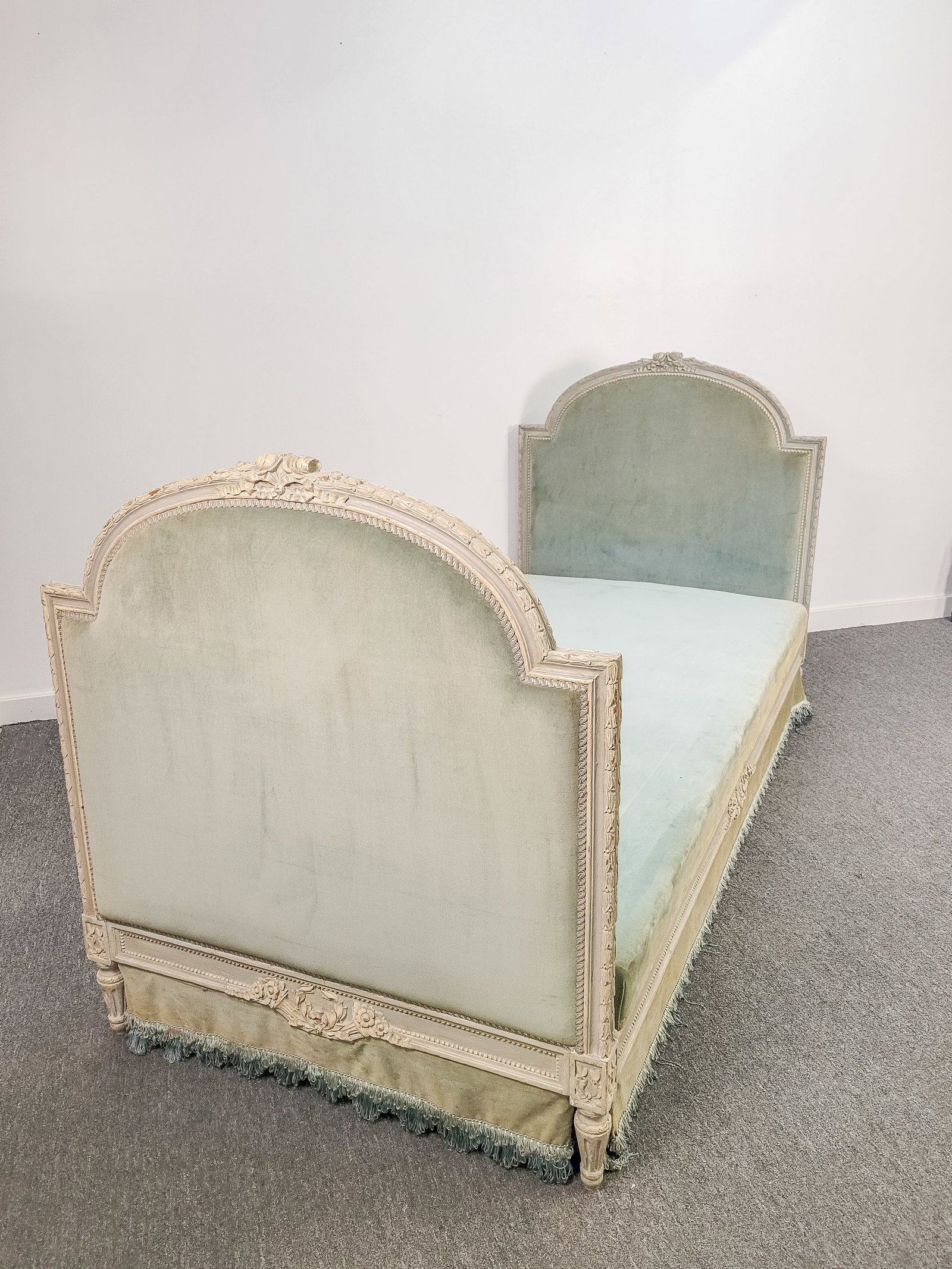 French Daybed with Painted Frame and Blue Velvet (1 of 19)