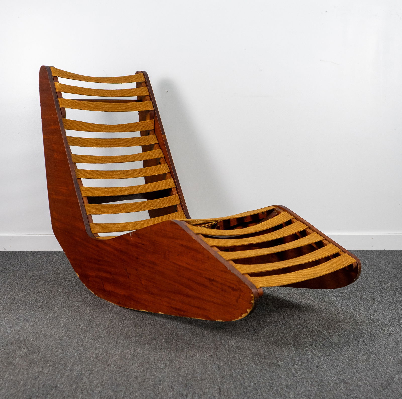 Prototype Teak Veneer Plywood Chaise Lounge (1 of 16)