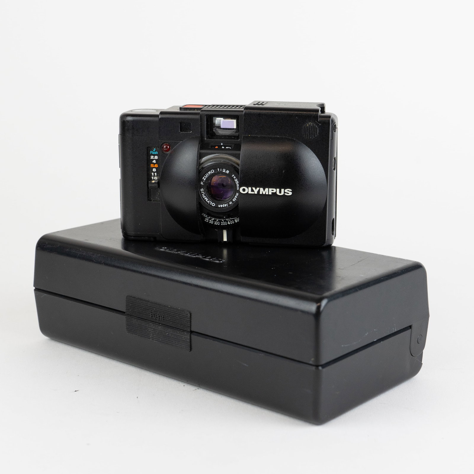 Black Olympus XA with Box (1 of 7)