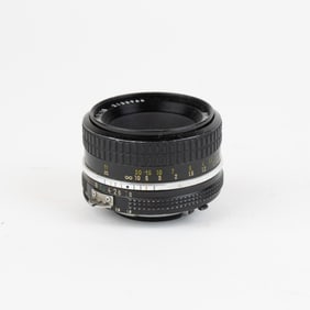 Nikkor 50mm 1.8 Lens